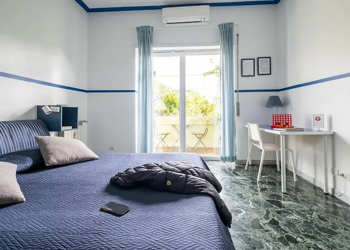 Take It Easy Roma Guest House